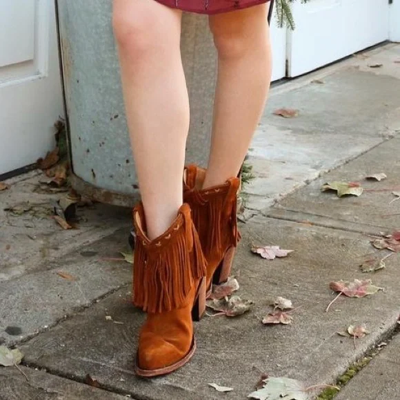 Idyllwind by Miranda Lambert Brown Fringe Leather Boots - Picture 2 of 7